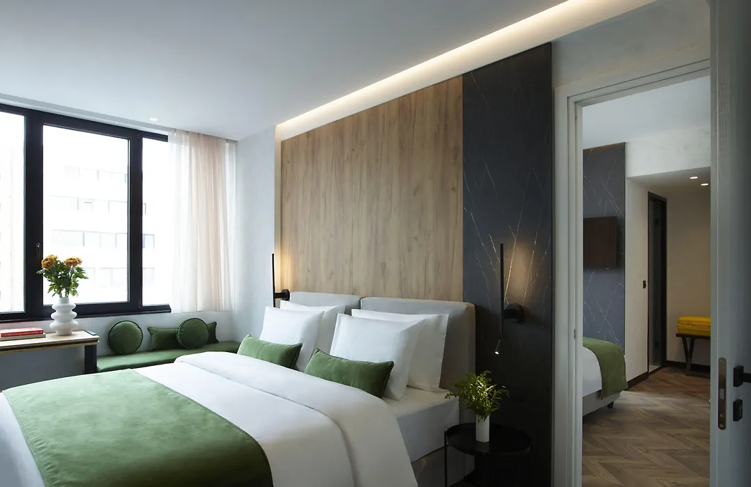 The Port Square Hotel-1